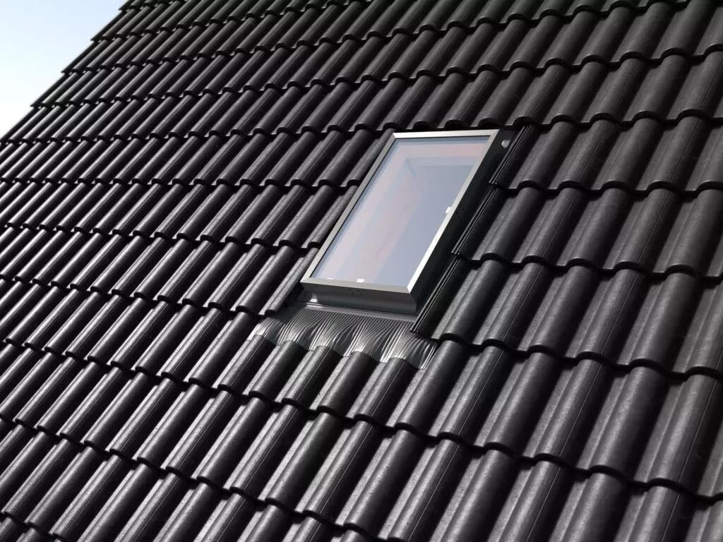 FE 4573 В400 Люк для холодной кровли с окладом Rooflite 45х73см купить в екатеринбурге