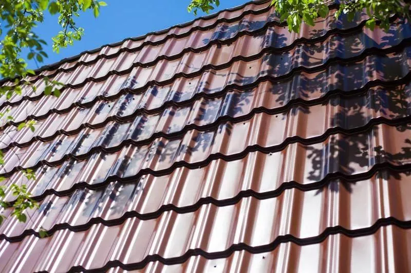 Металлочерепица GL Kvinta Uno 0,5 GreenCoat Pural RAL 8017 шоколад купить в екатеринбурге