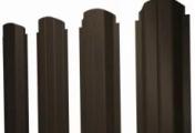Штакетник Grand Line П-образный А фигурный 0,5 GreenCoat Pural Matt RR 32 Темно-коричневый – Купить оптом и в розницу