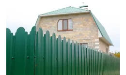 Штакетник Grand Line П-образный А фигурный 0,4 PE Double RAL 6005 Зеленый мох купить в екатеринбурге