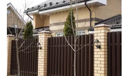 Штакетник Круглый фигурный 0,4 PE-Double RAL 8017 шоколад купить в екатеринбурге