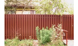 Штакетник Круглый фигурный 0,5 GreenCoat Pural BT RR 11 темно-зеленый (RAL 6020 хромовая зелень) купить в екатеринбурге